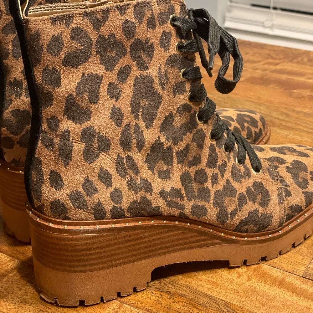 Leopard Boot - Picture 2 of 5